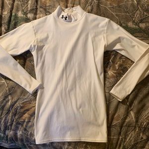 Long sleeve Under Armour compression shirt